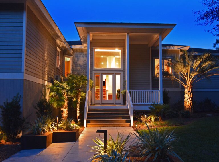 Top Exterior Lighting Companies 2025: Designs, Technology, and Benefits